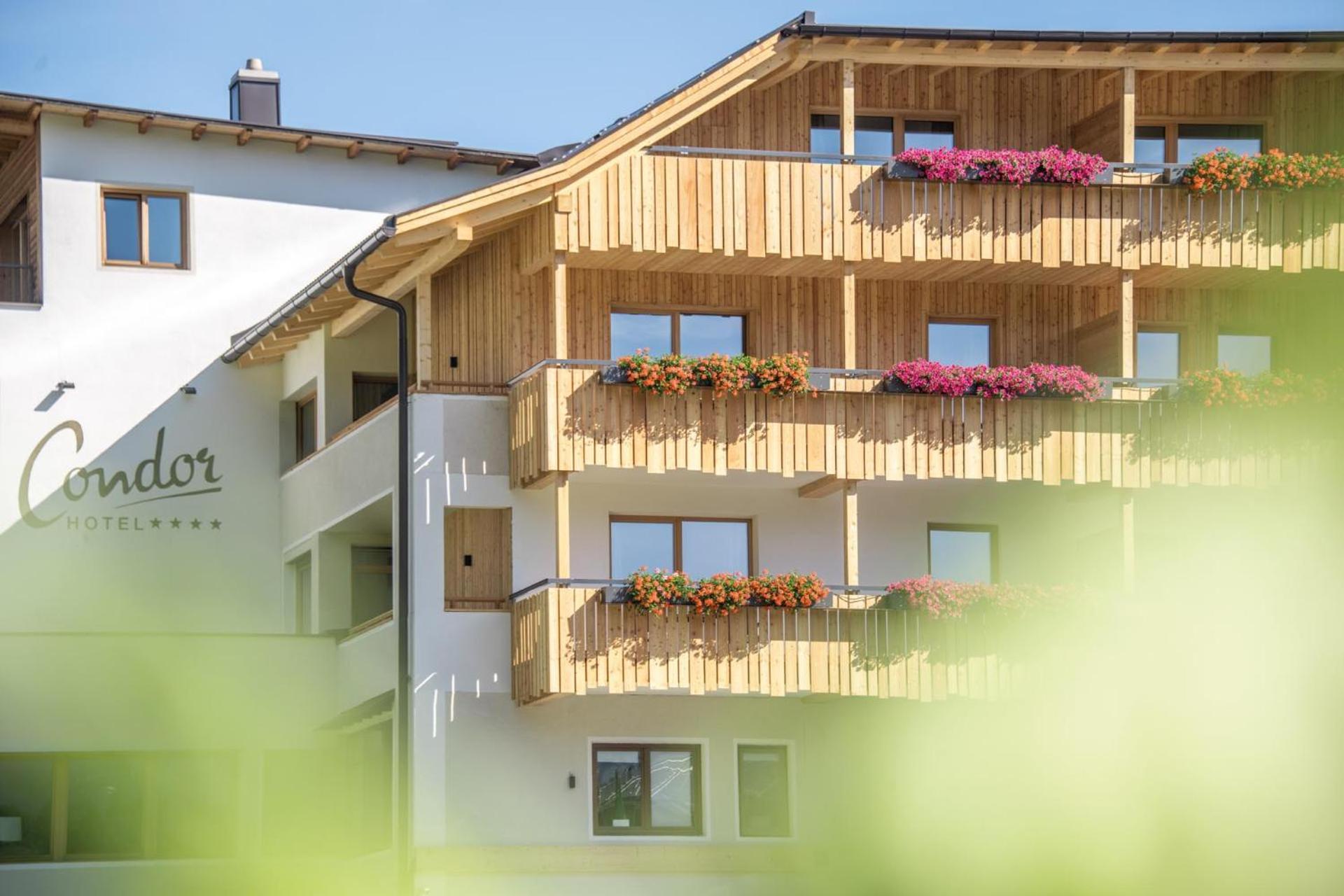 Hotel Condor San Vigilio Di Marebbe Εξωτερικό φωτογραφία